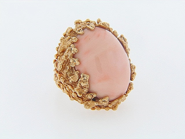 18K-YG PINK CORAL RING | 18 Karat Appraisers | Beverly Hills, CA | Fine Jewelry