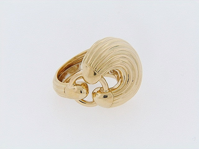 18K-YG KNOT RING BY "DAVID WEBB"