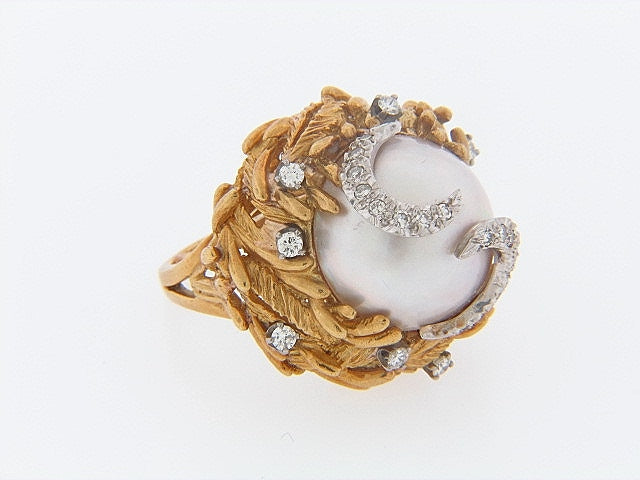 18K-YG+WG MABE PEARL AND DIAMOND RING