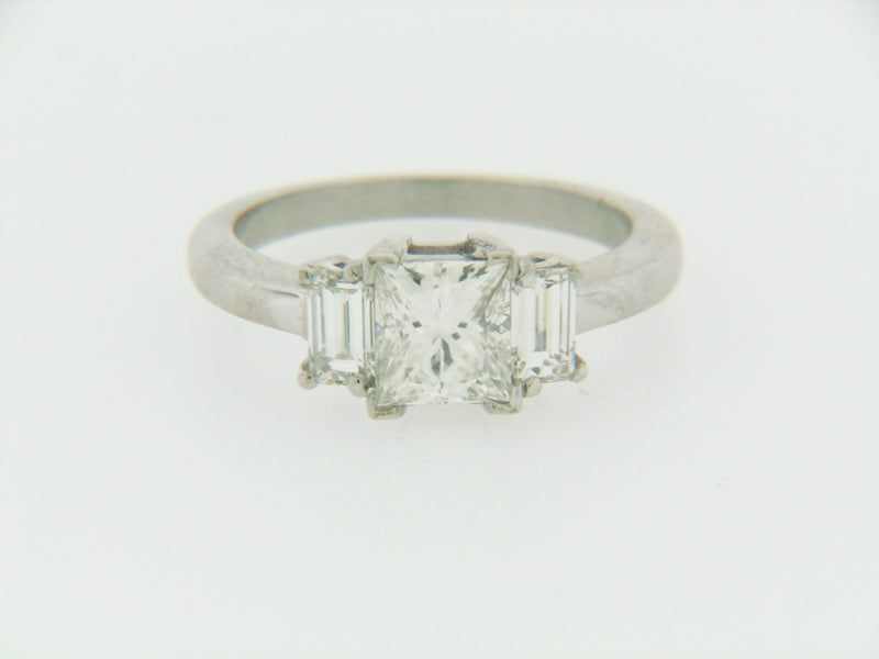 PLATINUM DIAMOND SOLITAIRE RING | 18 Karat Appraisers | Beverly Hills, CA | Fine Jewelry