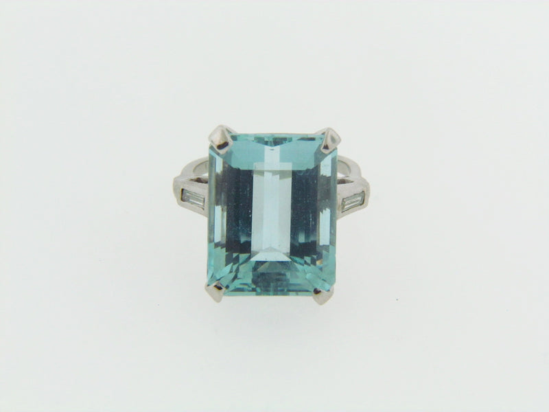 14K WHITE GOLD AQUAMARINE AND DIAMOND RING | 18 Karat Appraisers | Beverly Hills, CA | Fine Jewelry