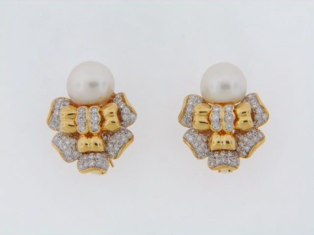 18K-YG SOUTH SEA PEARL AND DIAMOND EARCLIPS