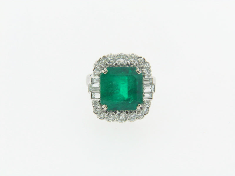 18K WHITE GOLD EMERALD AND DIAMOND RING | 18 Karat Appraisers | Beverly Hills, CA | Fine Jewelry