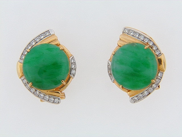 21K-YG JADEITE JADE AND DIAMOND EARRINGS