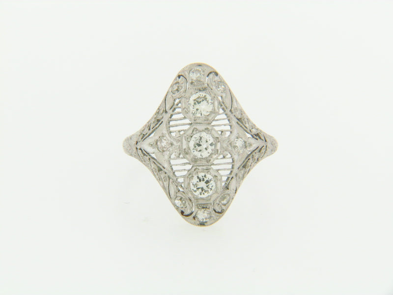 PLATINUM DIAMOND FILIGREE RING | 18 Karat Appraisers | Beverly Hills, CA | Fine Jewelry