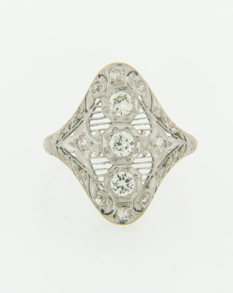 PLATINUM DIAMOND FILIGREE RING | 18 Karat Appraisers | Beverly Hills, CA | Fine Jewelry