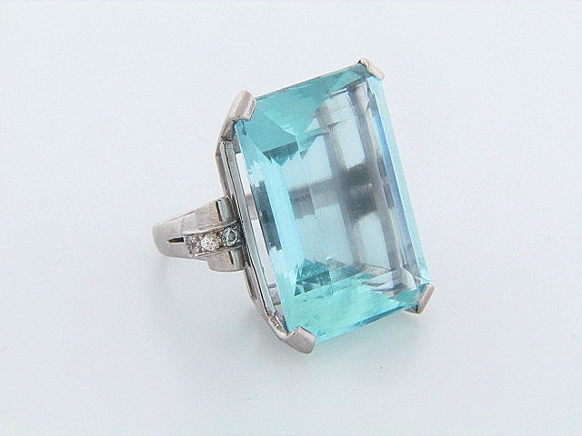 PALLADIUM AQUAMARINE AND DIAMOND RING