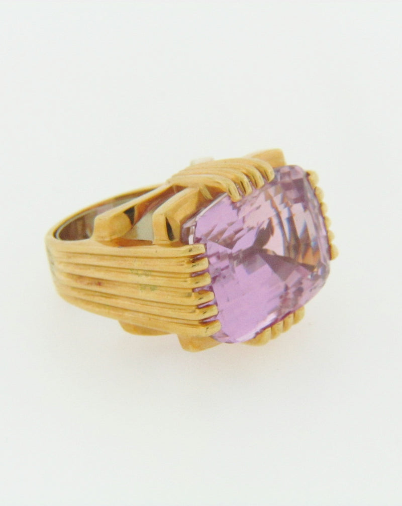 18K YELLOW GOLD KUNZITE RING BY 