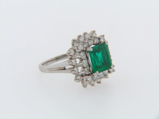 PLATINUM COLOMBIAN EMERALD AND DIAMOND RING | 18 Karat Appraisers | Beverly Hills, CA | Fine Jewelry