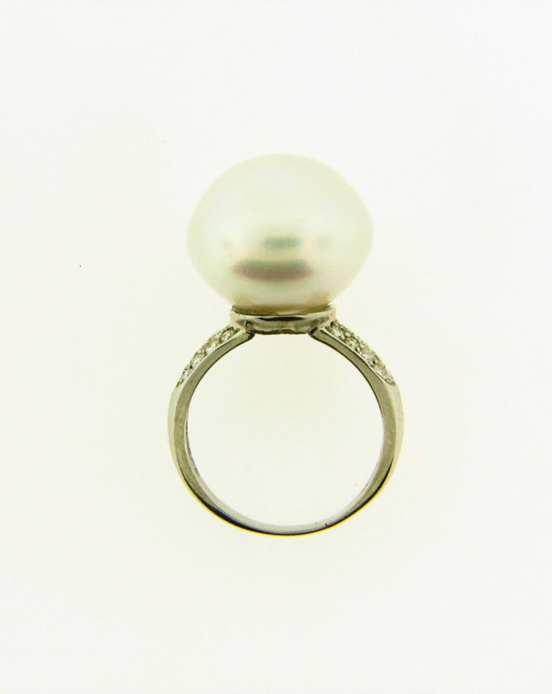 18K White Gold Pearl and Diamond Ring | 18 Karat Appraisers | Beverly Hills, CA | Fine Jewelry