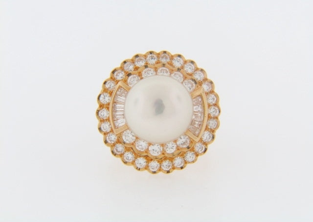 18K-YG SOUTH SEA PEARL AND DIAMOND RING