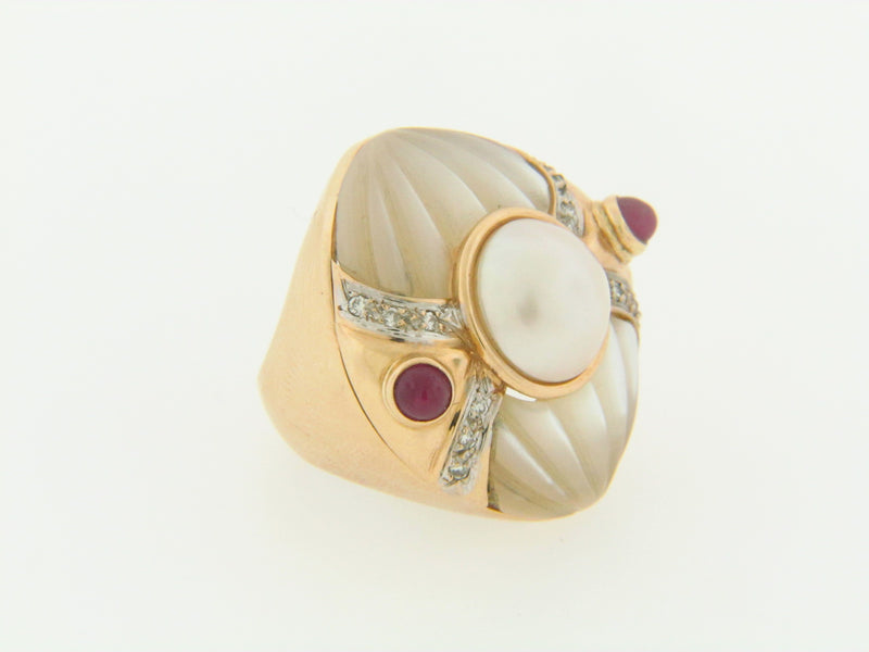 14K YELLOW GOLD MABE PEARL, RUBY, AND DIAMOND RING | 18 Karat Appraisers | Beverly Hills, CA | Fine Jewelry